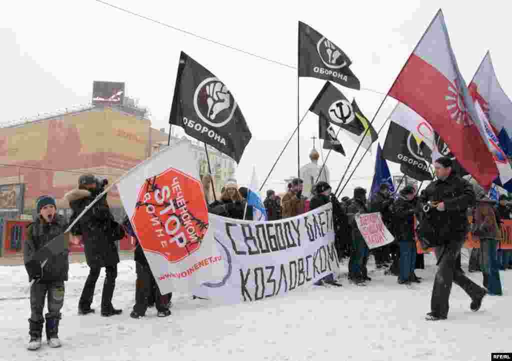 Пикет продолжался один час. Других происшествий не было.