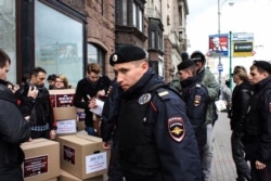 Акция против преследований ЛГБТ в Чечне. Москва, 2017.