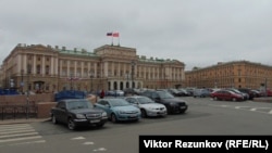 Законодательное собрание, Петербург 