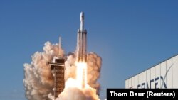 Запуск SpaceX Falcon Heavy 