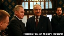 Khalifa Haftar və Rusiyanın müdafiə naziri Sergei Shoigu , Moskva,13 yanvar, 2020