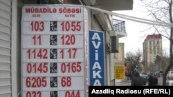 Dollar 1.04 manata alınıb, 1.055 manata satılır.