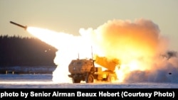 Американская ракетная установка залпового огня HIMARS