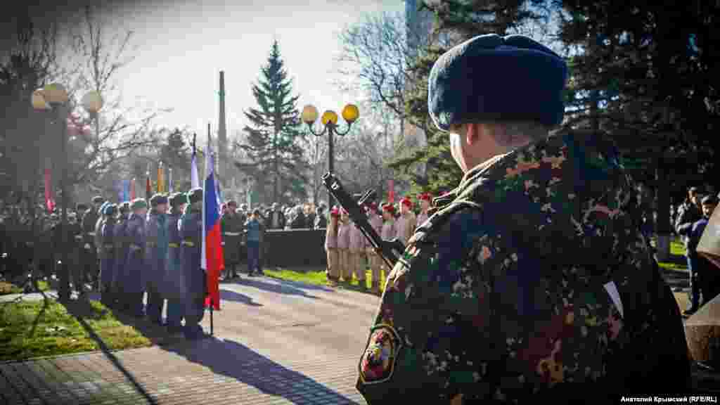 &nbsp;Возложения цветов у мемориала крымчанам, погибшим в Афганистане