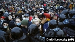 Противостояние с полицией в Петербурге