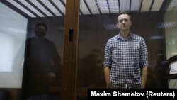 Оппозиционер Алексей Навальный